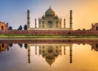 Taj Mahal sunrise tour from Delhi